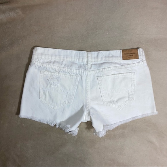 Abercrombie cut-offs size 25 - Picture 2 of 5